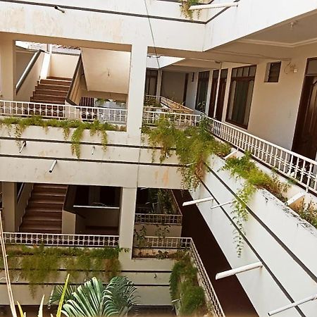 Residencial Canada Санта Крус де ла Сиера Екстериор снимка